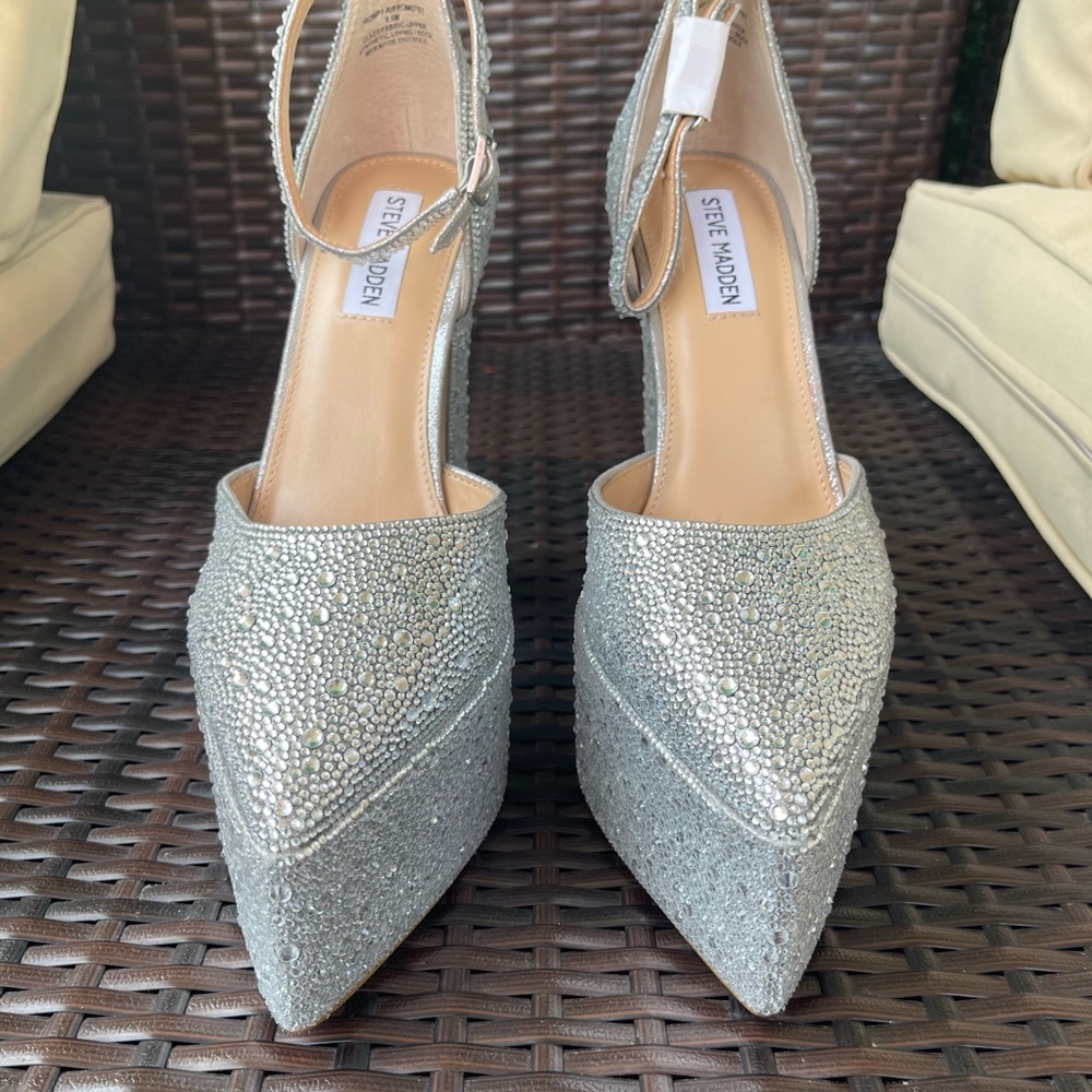 Steve Madden Prompt Rhinestone Platform Pumps - Picture 2 of 9